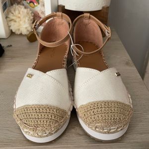 Nautical girl sandals size 3